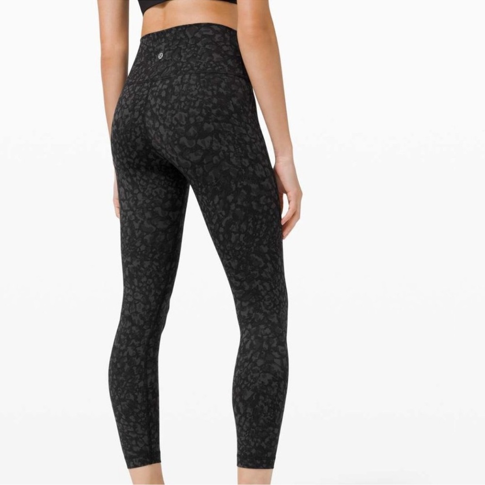 Lululemon align legging in formation deep coal multi. Size 12